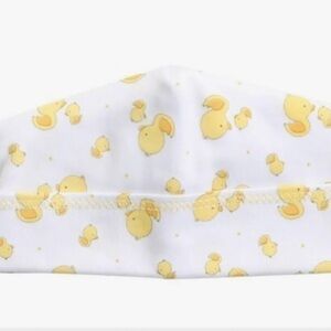 MAGNOLIA BABY
TINY RUBBER DUCKY PRINTED HAT NWT